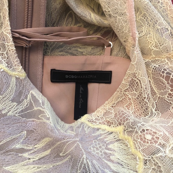 BCBGMAXAZRIA Marlyn Round-Neck Lace Gown. - Picture 8 of 11